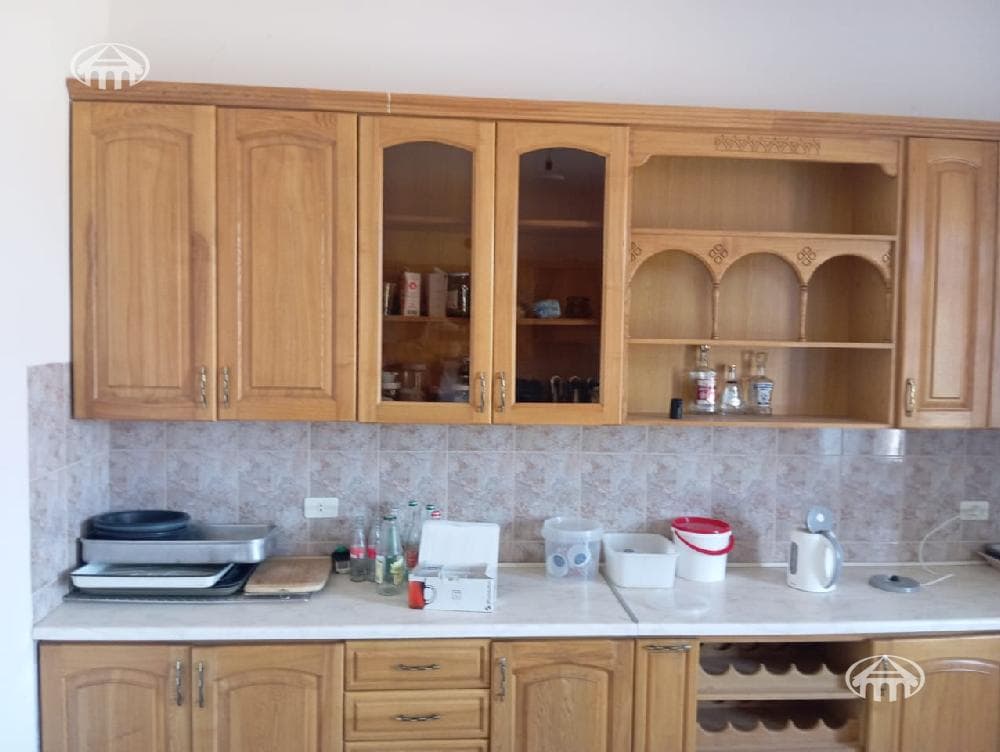 Mansion · 5 rooms · 1,830 m² · Ashtarak