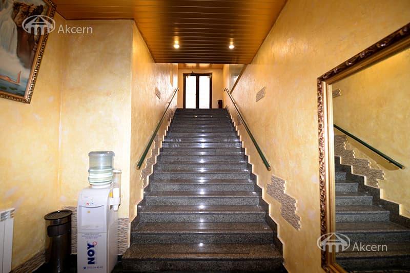 Hotel · 218 m² · Arabkir