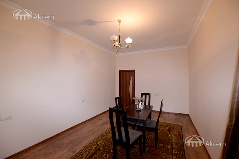 Բնակարան · 3 սեն. · 90 մ² · Կենտրոն — Լուսանկար 4 / 34