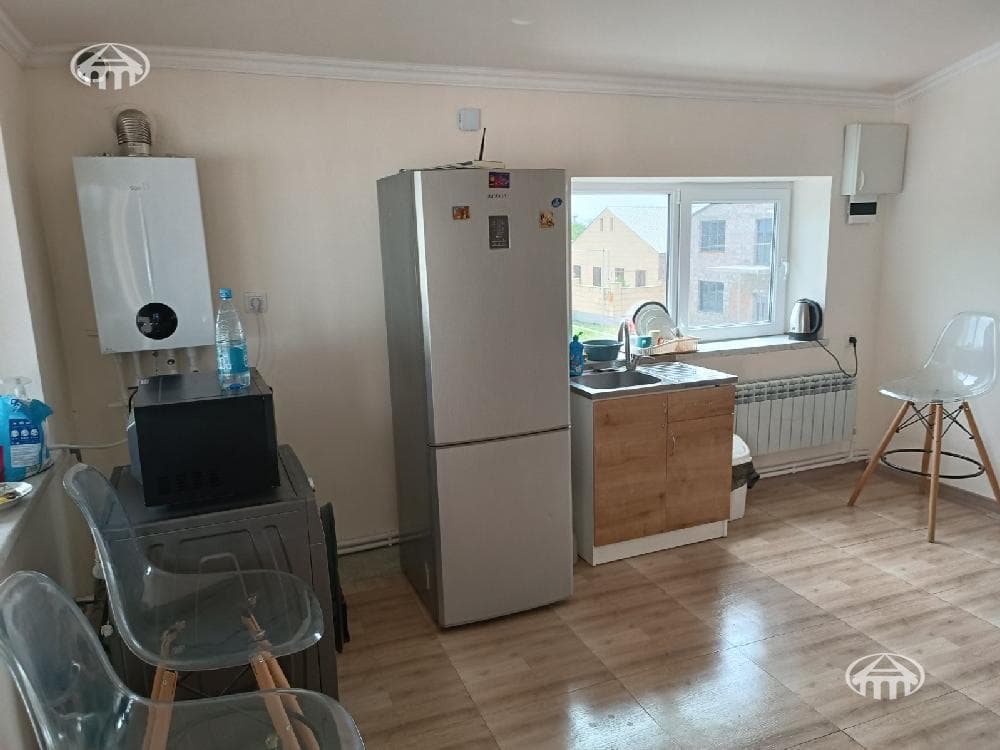 Mansion · 6 rooms · 322 m² · Ptghunq