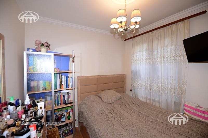 Առանձնատուն · 3 սեն. · 52 մ² · Կենտրոն