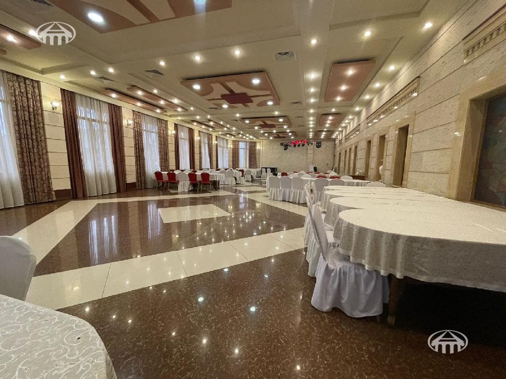 Ресторан · 1 726 м² · Малатия-Себастия