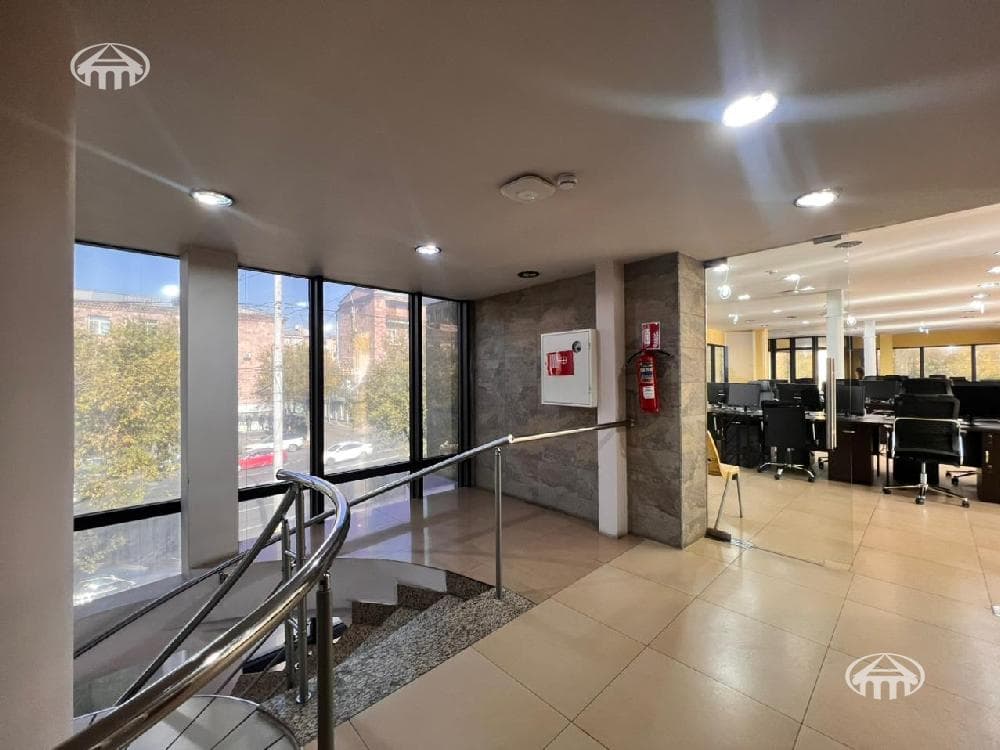 Retail · 664 m² · Arabkir