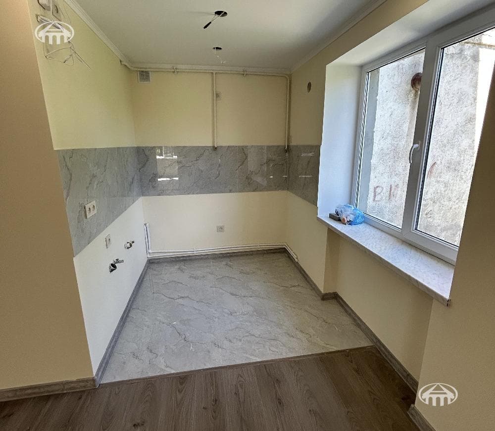 Apartment · 1 rooms · 42 m² · Hrazdan