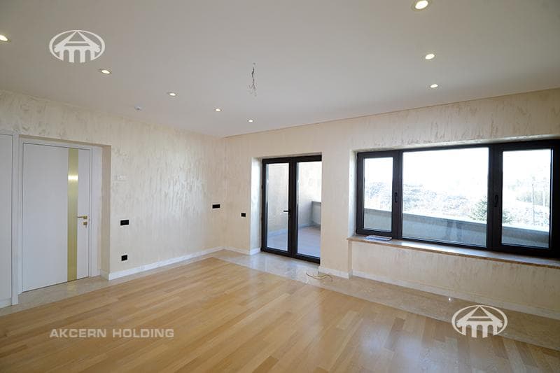 Mansion · 6 rooms · 1,022 m² · Kentron