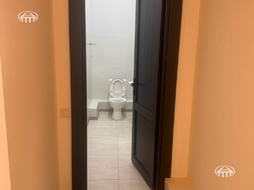 Салон · 1 комн. · 120 м² · Армавир