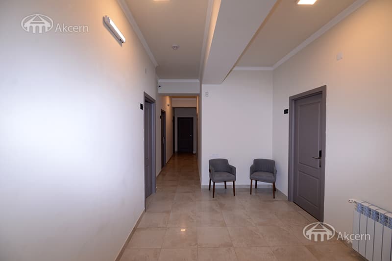 Hotel · 1,000 m² · Kentron