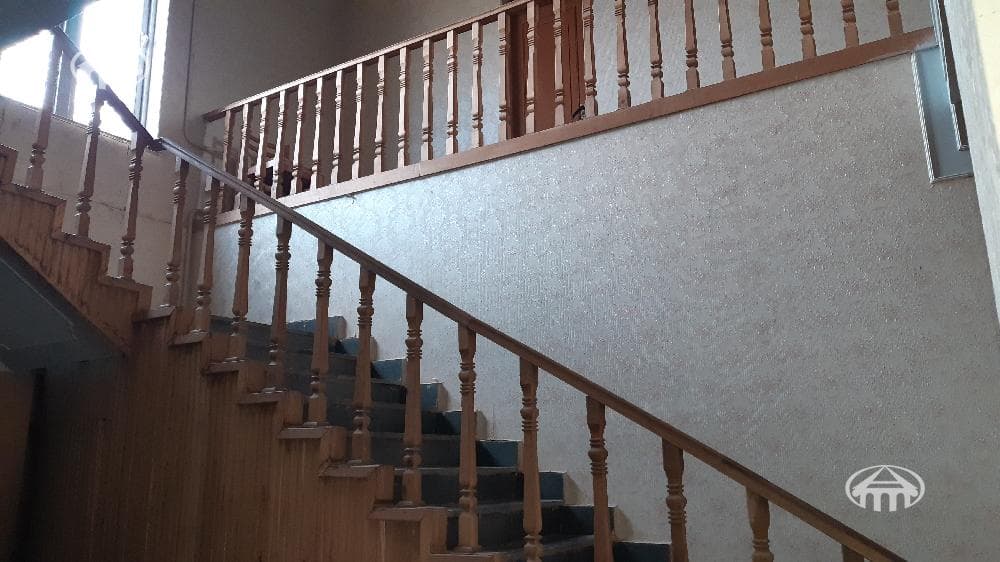 Mansion · 9 rooms · 1,117 m² · Arzni