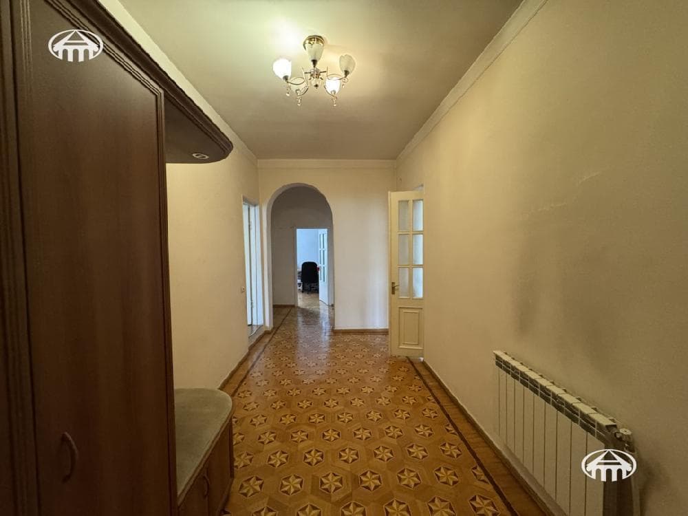 Дом · 4 комн. · 156 м² · Аджапняк