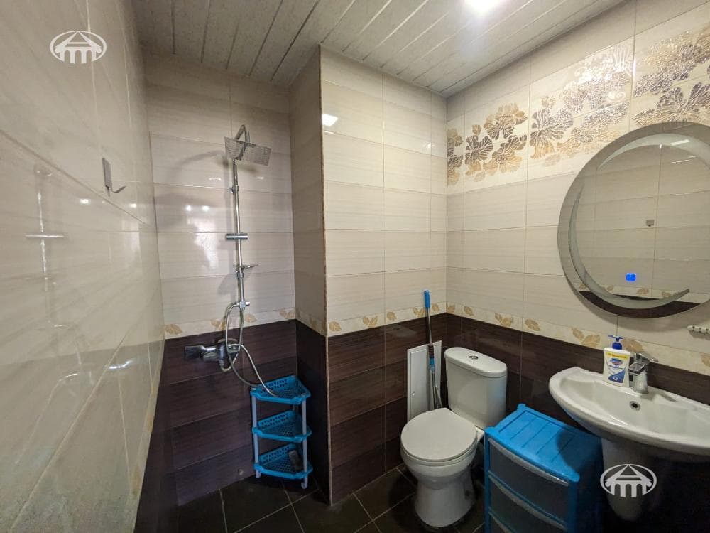 Квартира · 4 комн. · 134 м² · Кентрон