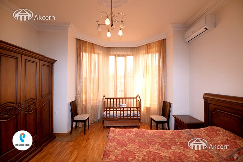 Առանձնատուն · 6 սեն. · 353 մ² · Դավթաշեն