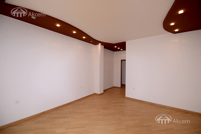 Офис · 347 м² · Кентрон