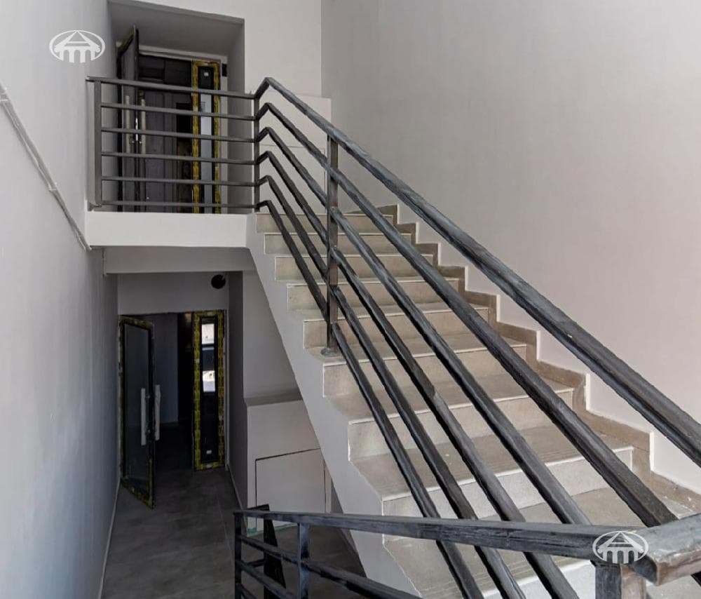 Квартира · 2 комн. · 70 м² · Аван