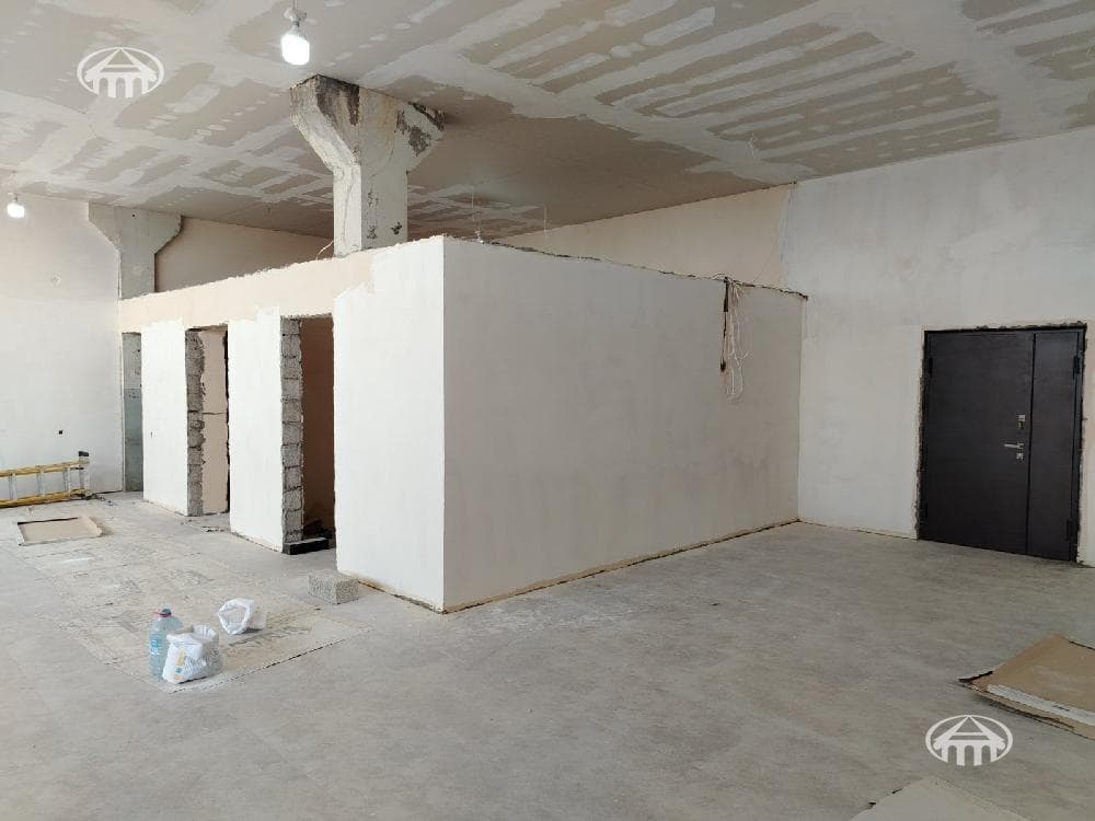 Office · 400 m² · Kentron