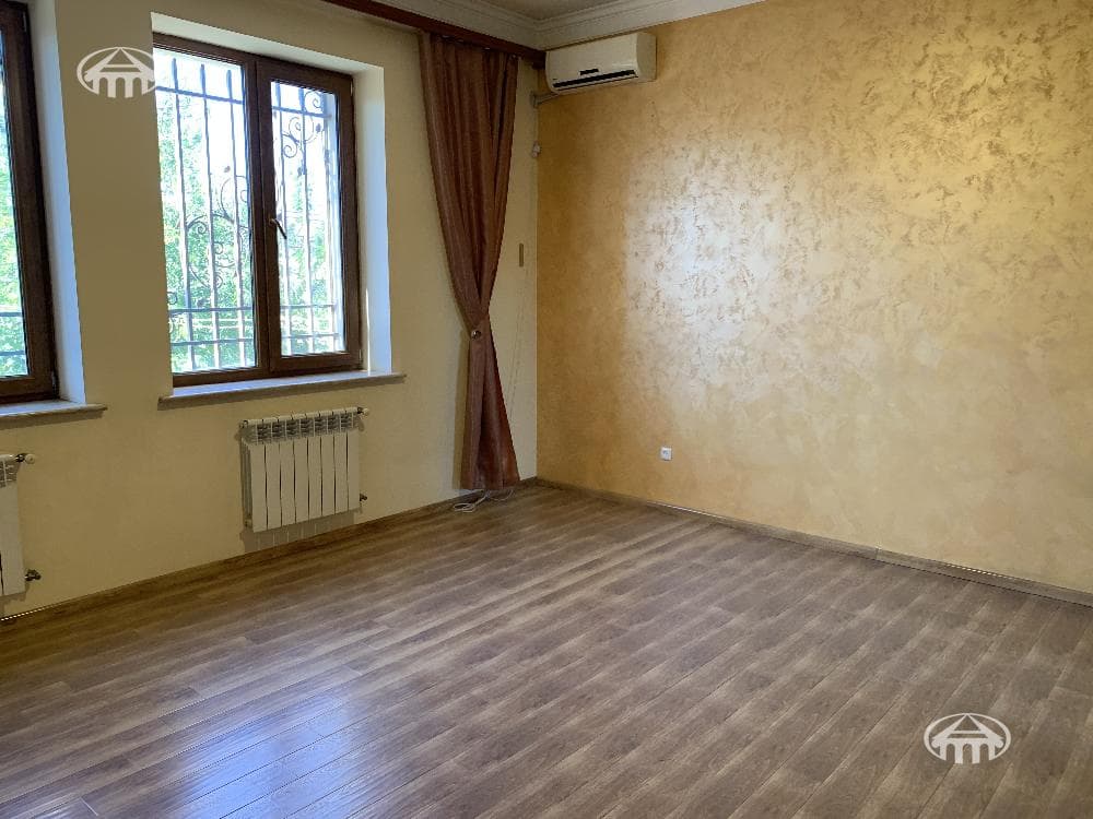 Mansion · 4 rooms · 328 m² · Malatia-Sebastia