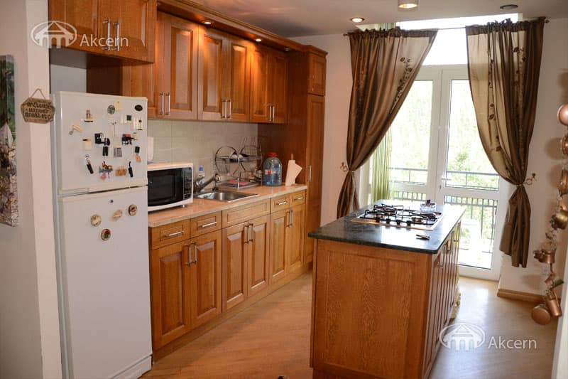 Квартира · 2 комн. · 58 м² · Кентрон
