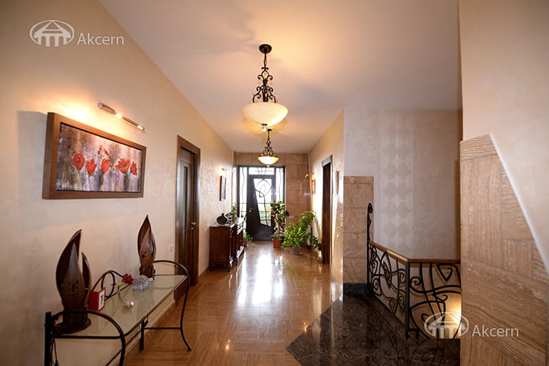 Особняк · 5 комн. · 270 м² · Канакер-Зейтун