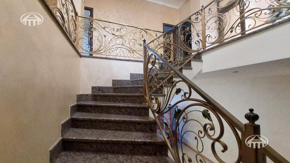 Խանութ · 345 մ² · Քանաքեռ-Զեյթուն