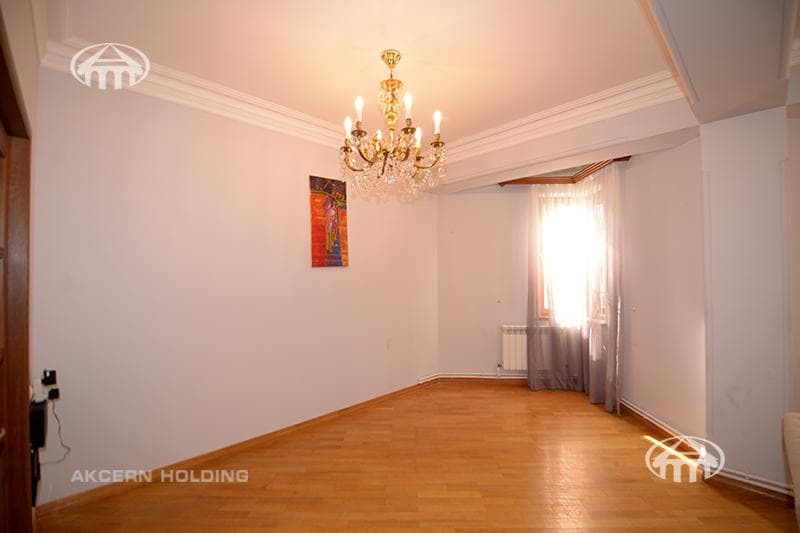 Квартира · 3 комн. · 142 м² · Кентрон