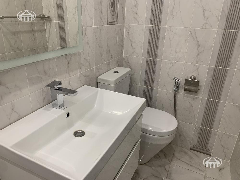 Квартира · 3 комн. · 95 м² · Кентрон