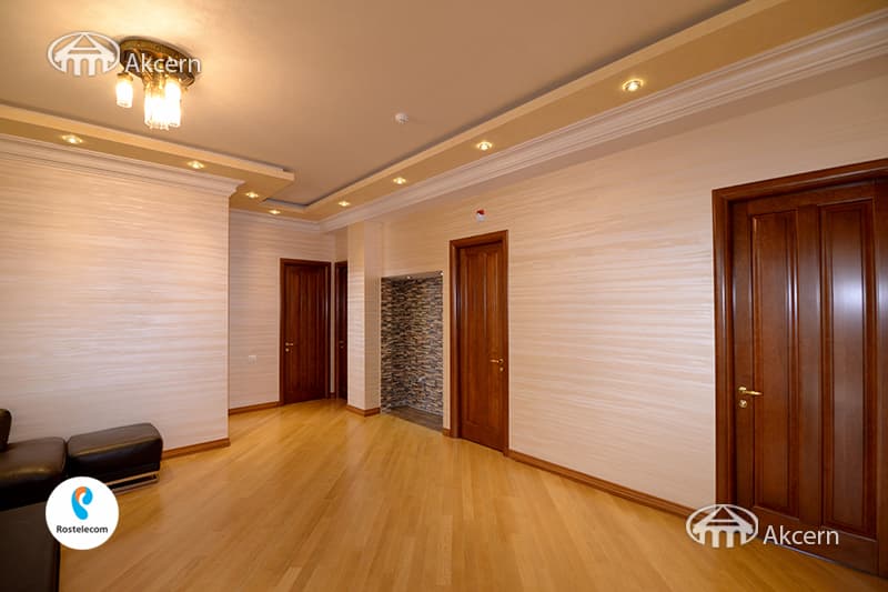 Mansion · 7 rooms · 729 m² · v. Arinj