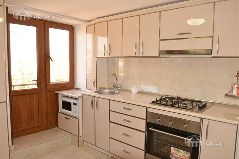 Квартира · 4 комн. · 108 м² · Кентрон