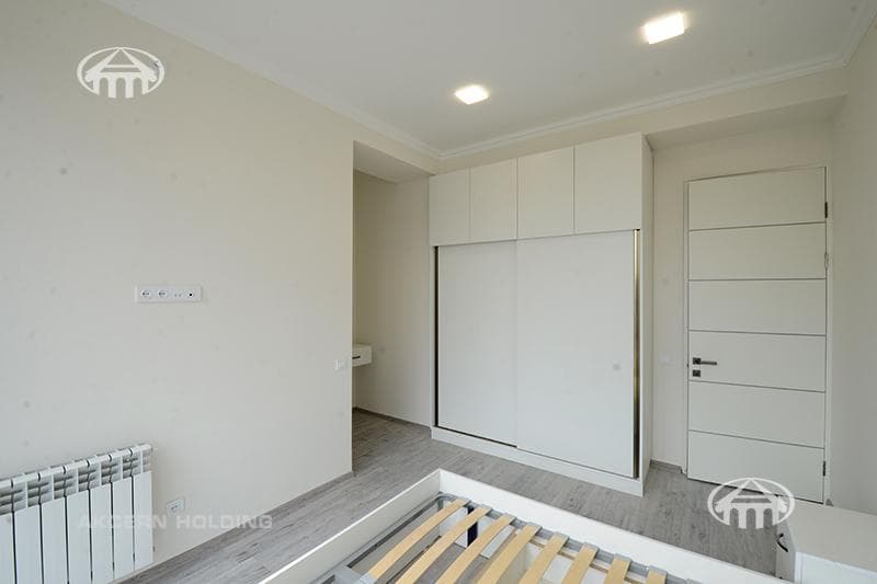 Квартира · 4 комн. · 107 м² · Арабкир