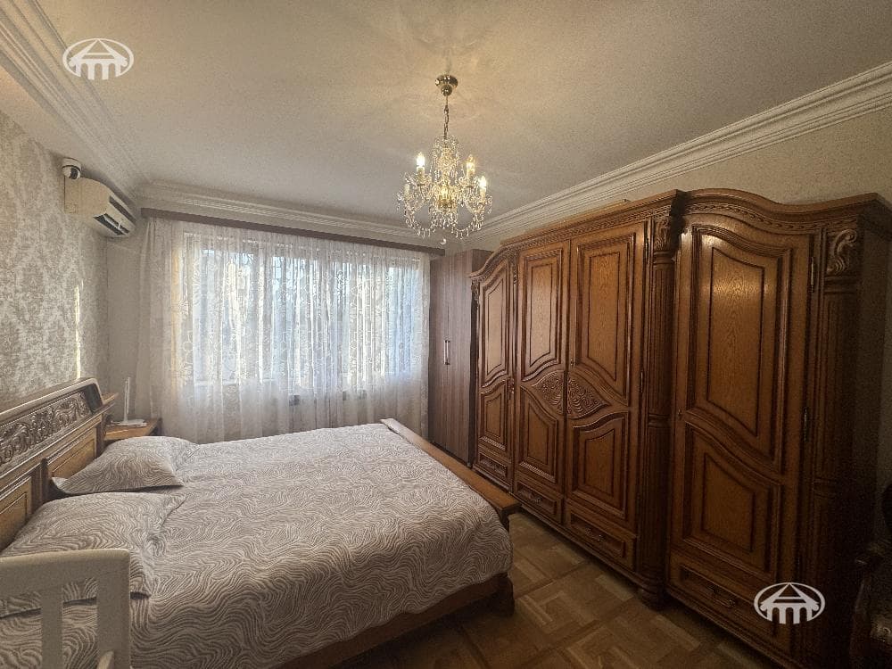 Apartment · 2 rooms · 83 m² · Kentron
