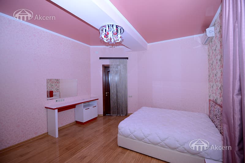 Квартира · 4 комн. · 133 м² · Арабкир