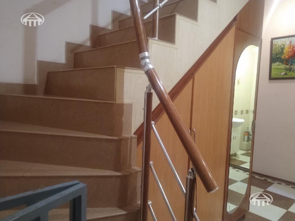 Apartment · 5 rooms · 164 m² · Kentron