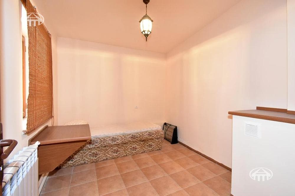 Mansion · 3 rooms · 148 m² · Oshakan