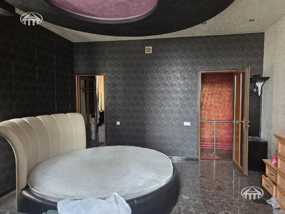 Hotel · 9 rooms · 390 m² · Ajapnyak