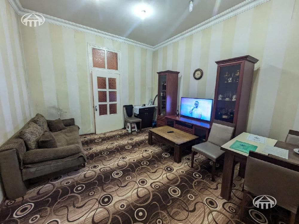 House · 9 rooms · 481 m² · Malatia-Sebastia