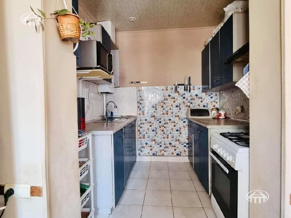 Квартира · 3 комн. · 103 м² · Кентрон