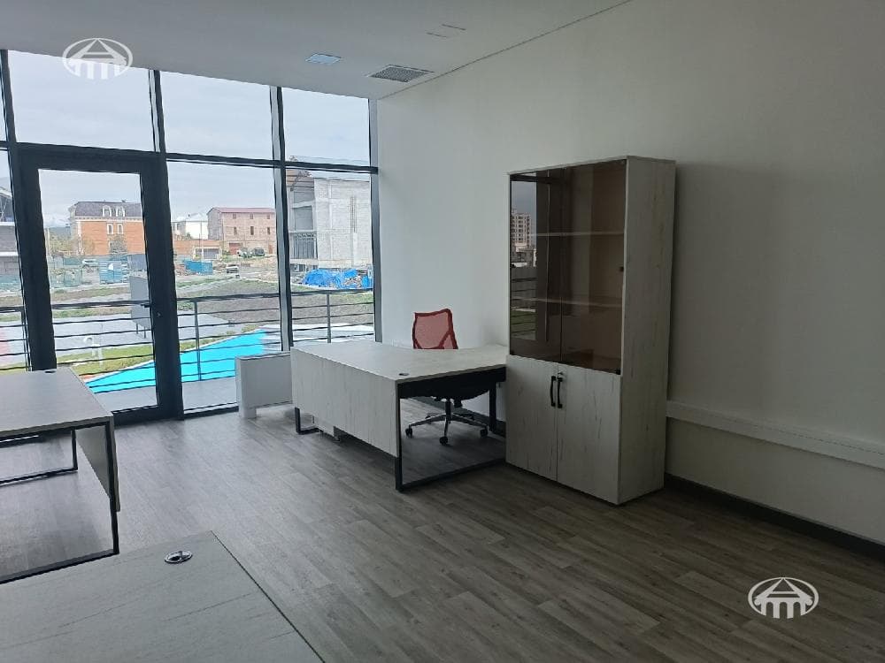 Office · 250 m² · Nor Nork