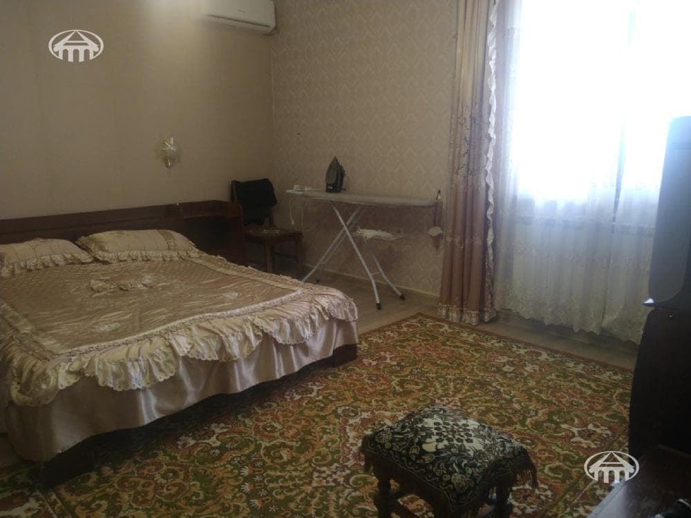 Дом · 5 комн. · 300 м² · Эребуни