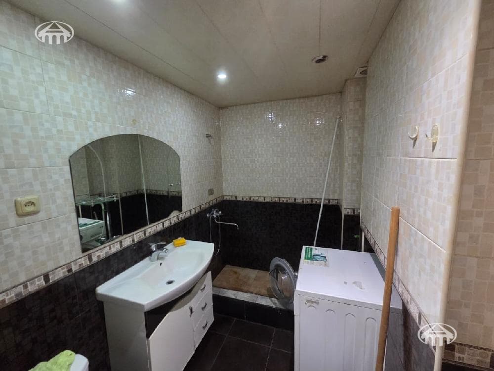 Квартира · 2 комн. · 62 м² · Аван