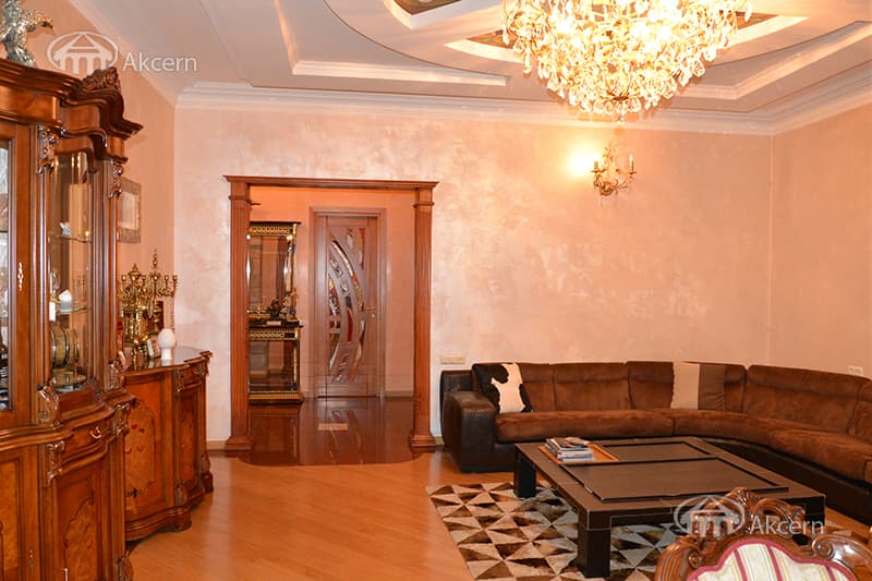 Apartment · 4 rooms · 124 m² · Kentron