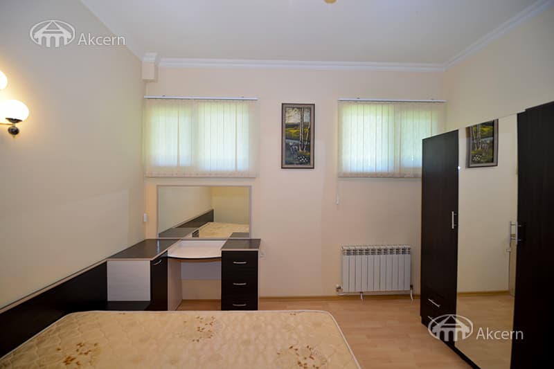 Квартира · 3 комн. · 140 м² · Арабкир