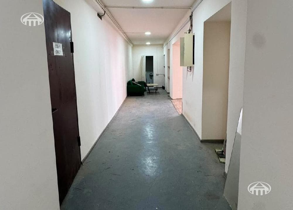 Կոմերցիոն գույք · 400 մ² · Վաղարշապատ — Լուսանկար 12 / 16