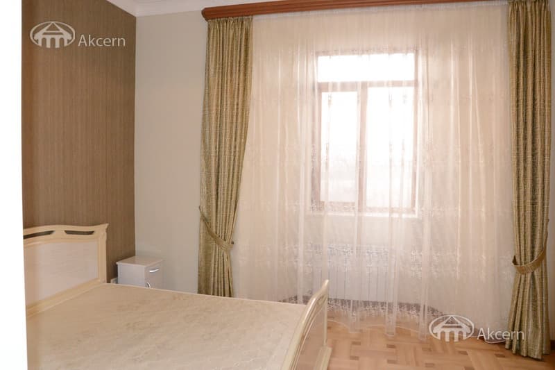 Առանձնատուն · 9 սեն. · 400 մ² · Քանաքեռ-Զեյթուն