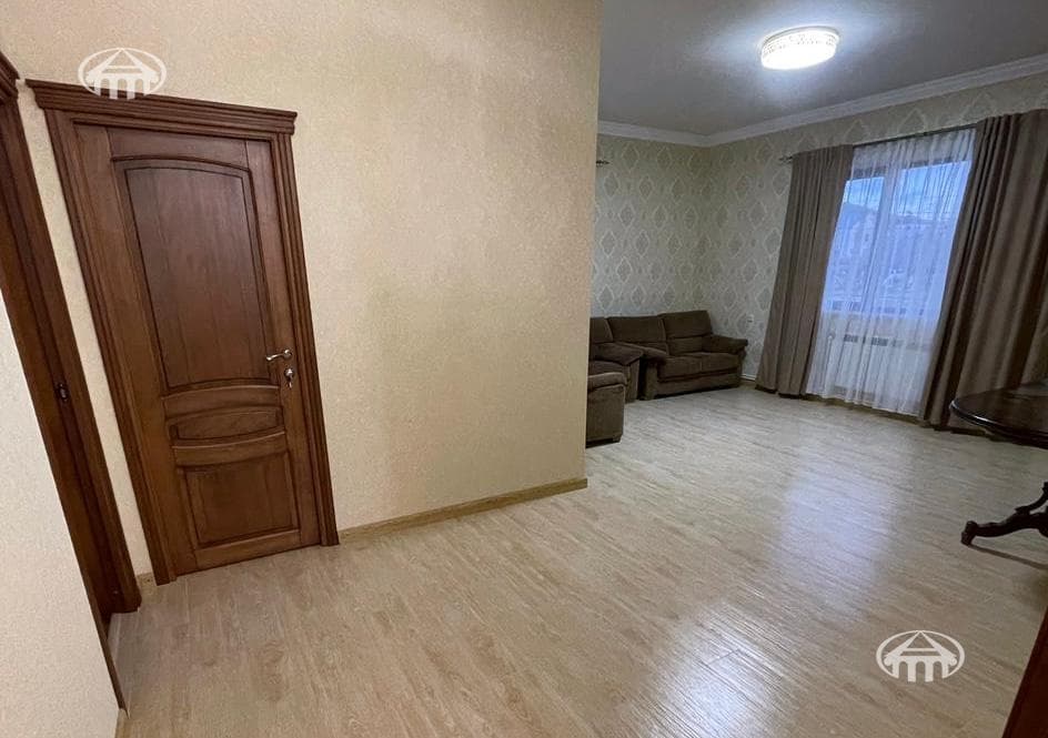 Mansion · 4 rooms · 285 m² · Nor Erznka