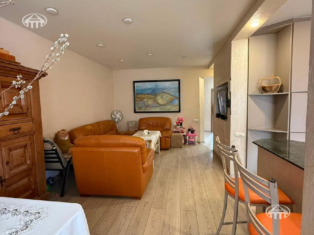 Квартира · 4 комн. · 78 м² · Нор-Норк