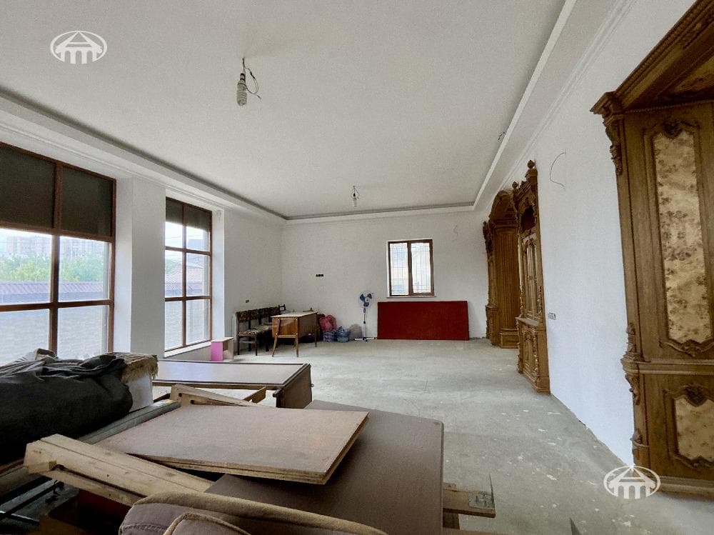 Mansion · 5 rooms · 536 m² · Davtashen — photo 2 / 21