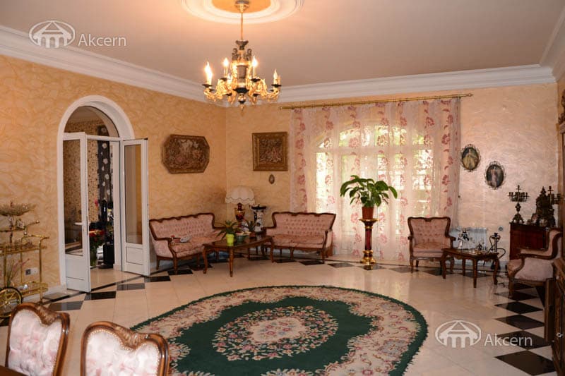 Особняк · 7 комн. · 506 м² · Кентрон
