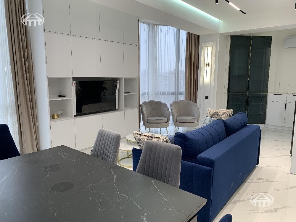Apartment · 3 rooms · 84 m² · Avan