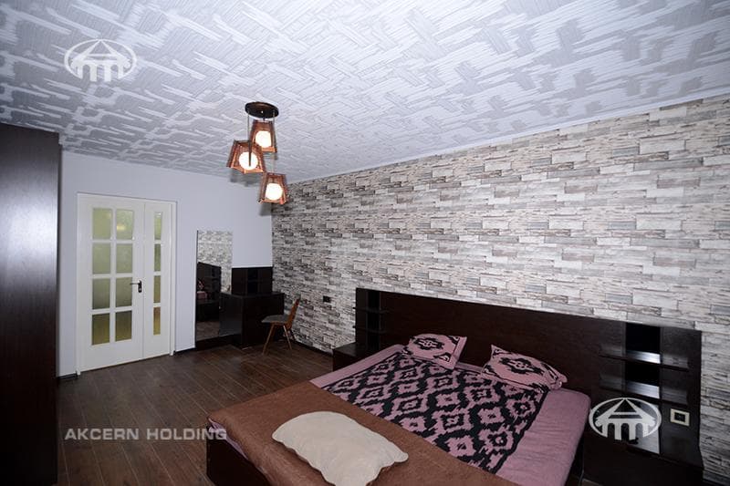 Apartment · 4 rooms · 102 m² · Kentron
