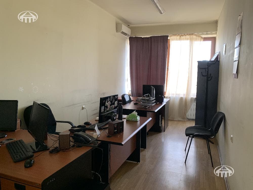 Office · 520 m² · Arabkir