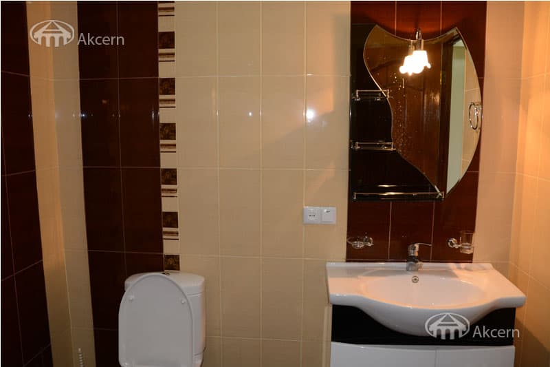 Apartment · 3 rooms · 91 m² · Kentron