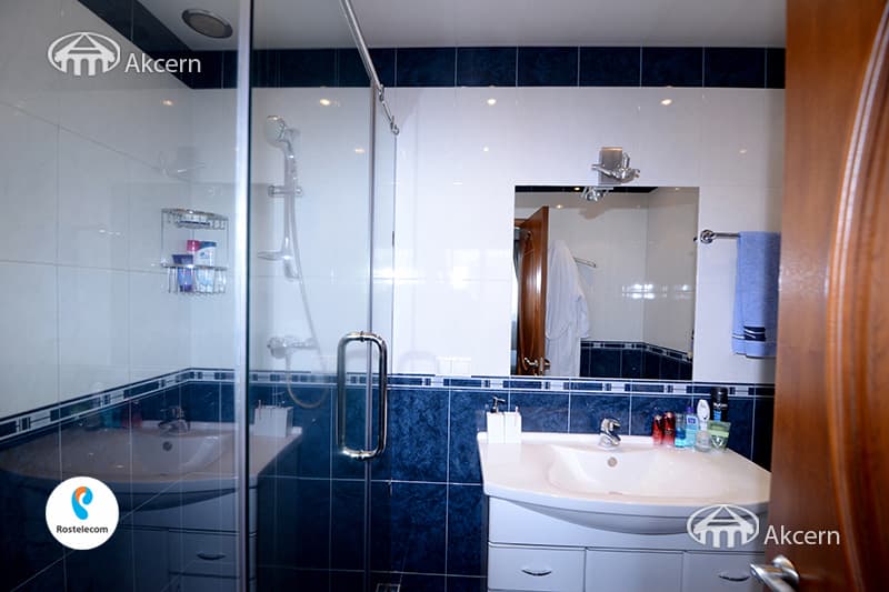 Квартира · 4 комн. · 156 м² · Кентрон